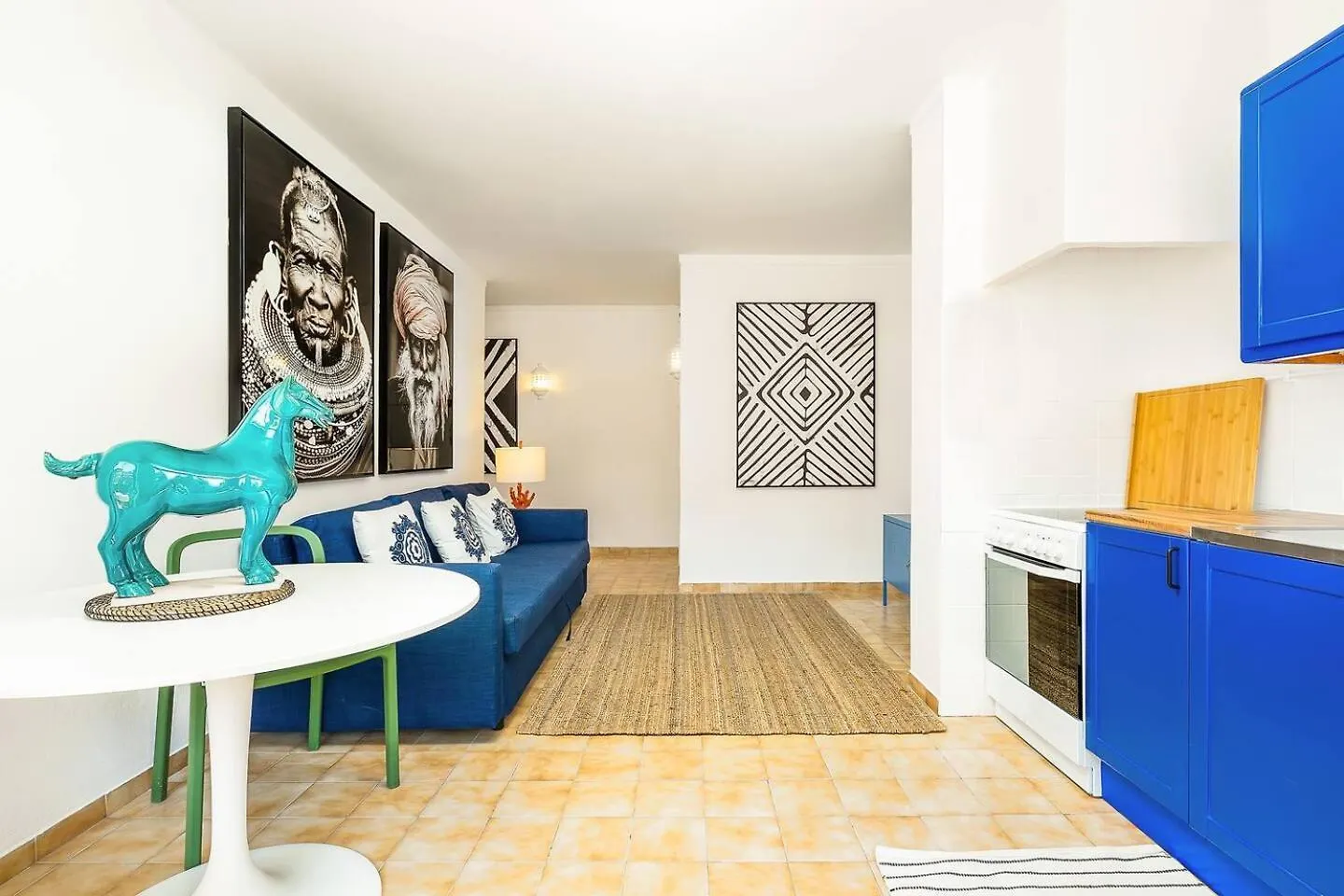 Stylish Apartment By Rocha Beach, Sleeps 5 Portimao