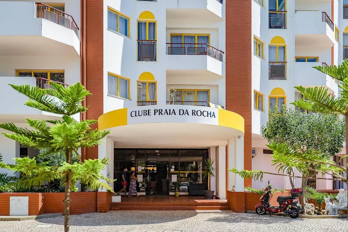Stylish Apartment By Rocha Beach, Sleeps 5 Portimao